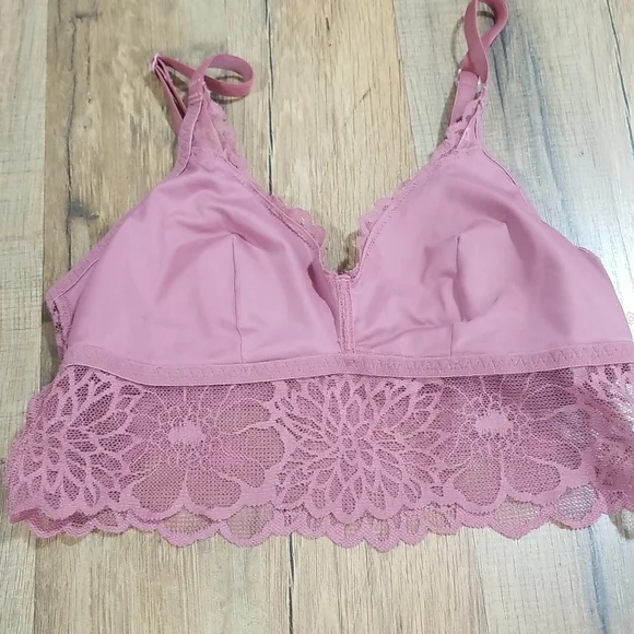 PINK by VICTORIA'S SECRET Lilac Purple Floral Lace Bralette - (Size AA-B) - Picture 4 of 8